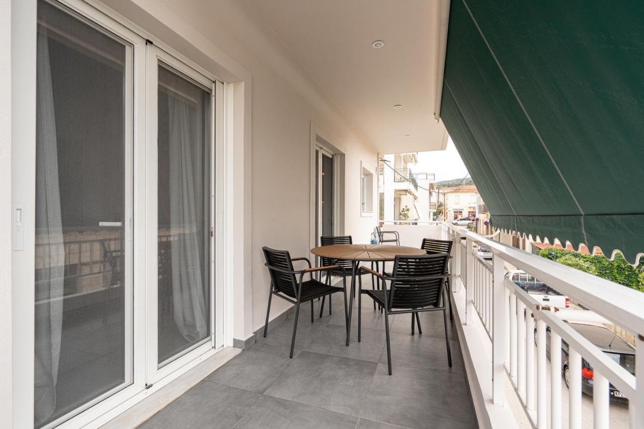 The H Experience Blackbird Spacious 2Bd Apartment Close To The Beach Xylokastro Exterior foto
